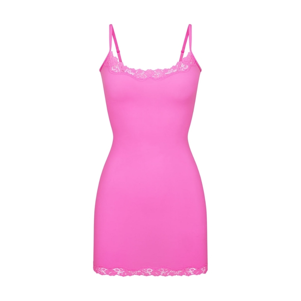 1. NWT SKIMS FITS EVERYBODY LACE SHORT SLIP DRESS IN NEON ORCHID